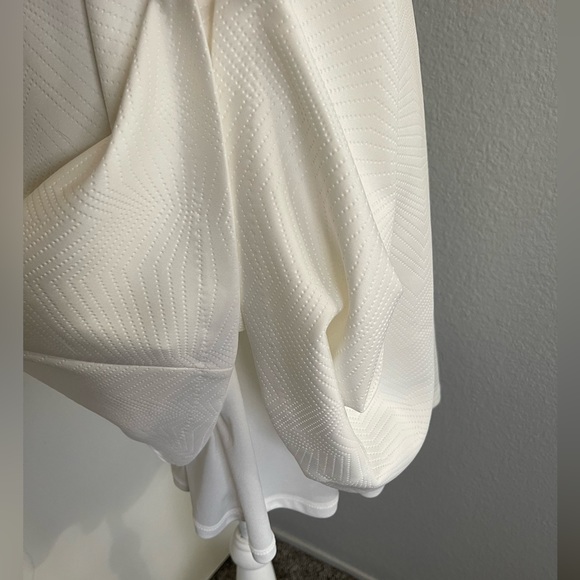 GUESS Womens White Sleeveless Embossed Dress - Picture 7 of 13